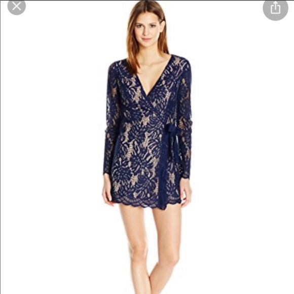 Lilly Pulitzer lace romper - Picture 6 of 6